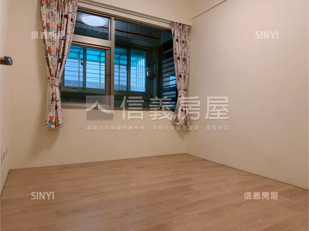 松廈柏園邊間低總價３房房屋室內格局與周邊環境