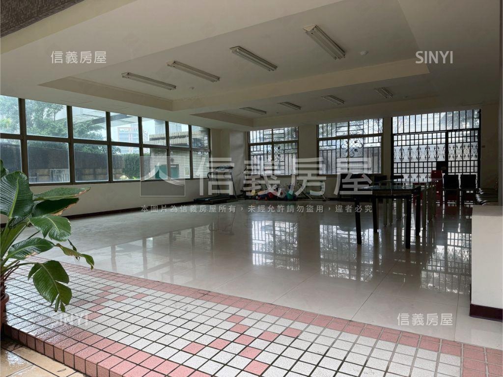 松廈柏園邊間低總價３房房屋室內格局與周邊環境