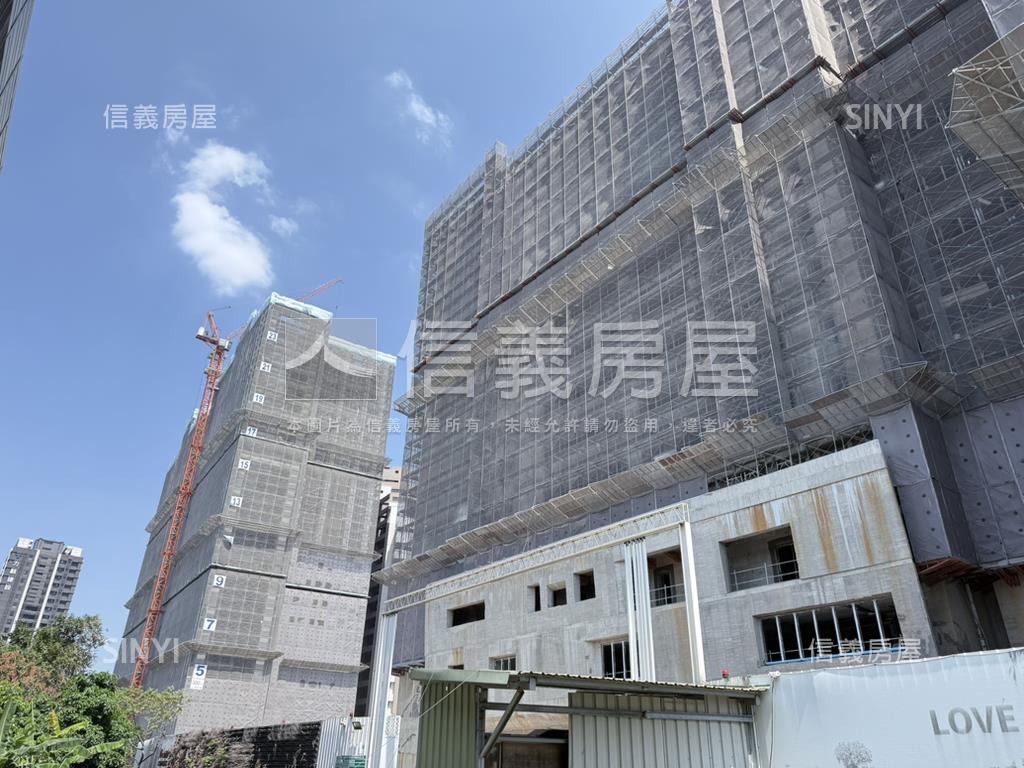 全坤峰碩兩房車位房屋室內格局與周邊環境