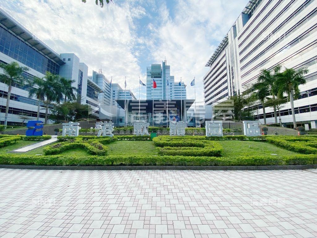 Ｃ５元利挑高質感店面房屋室內格局與周邊環境