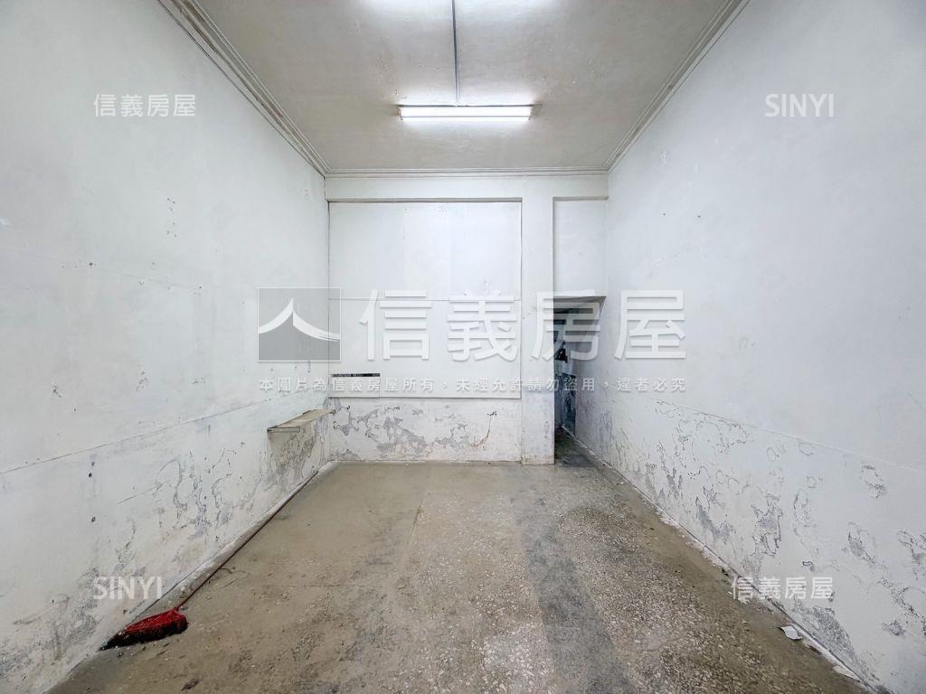 正街復古老宅透天店面房屋室內格局與周邊環境