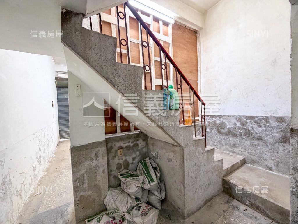 正街復古老宅透天店面房屋室內格局與周邊環境