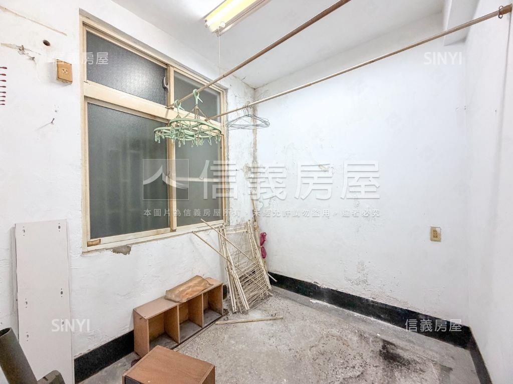 正街復古老宅透天店面房屋室內格局與周邊環境