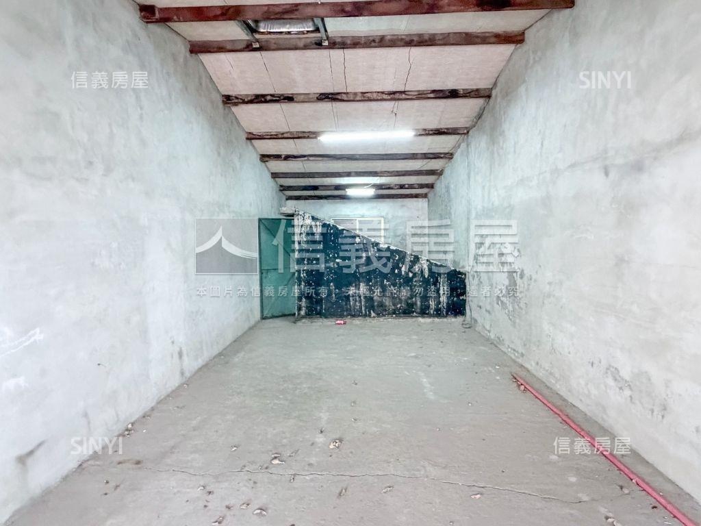 正街復古老宅透天店面房屋室內格局與周邊環境