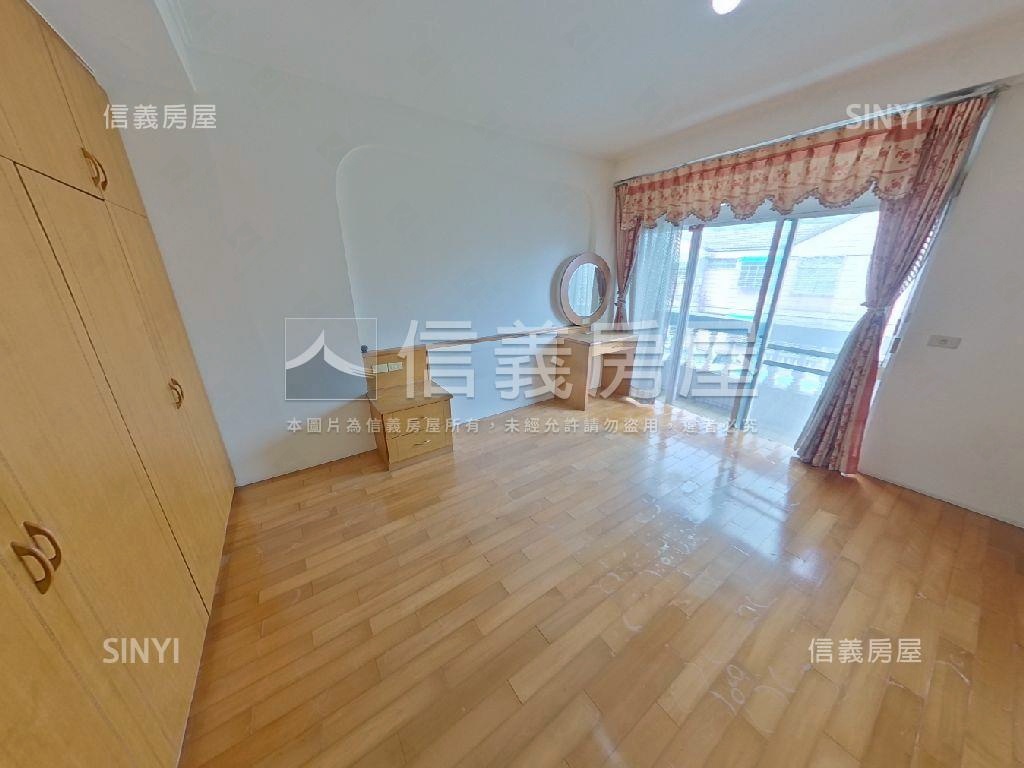 圓堡社區景觀透天房屋室內格局與周邊環境
