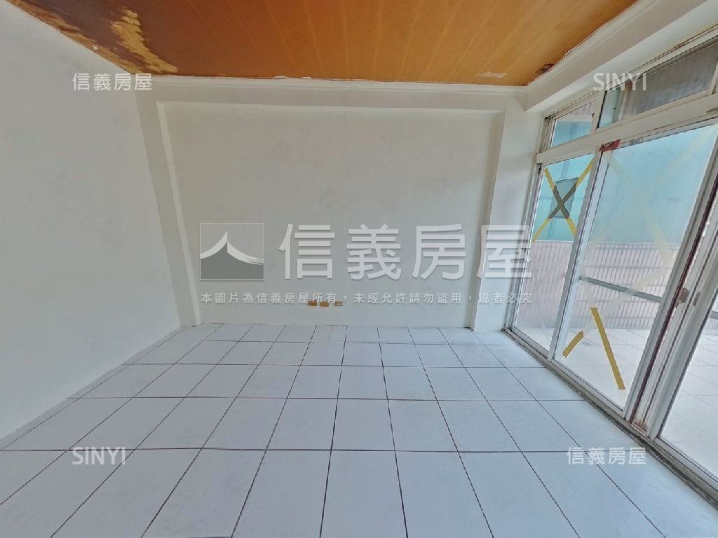圓堡社區景觀透天房屋室內格局與周邊環境