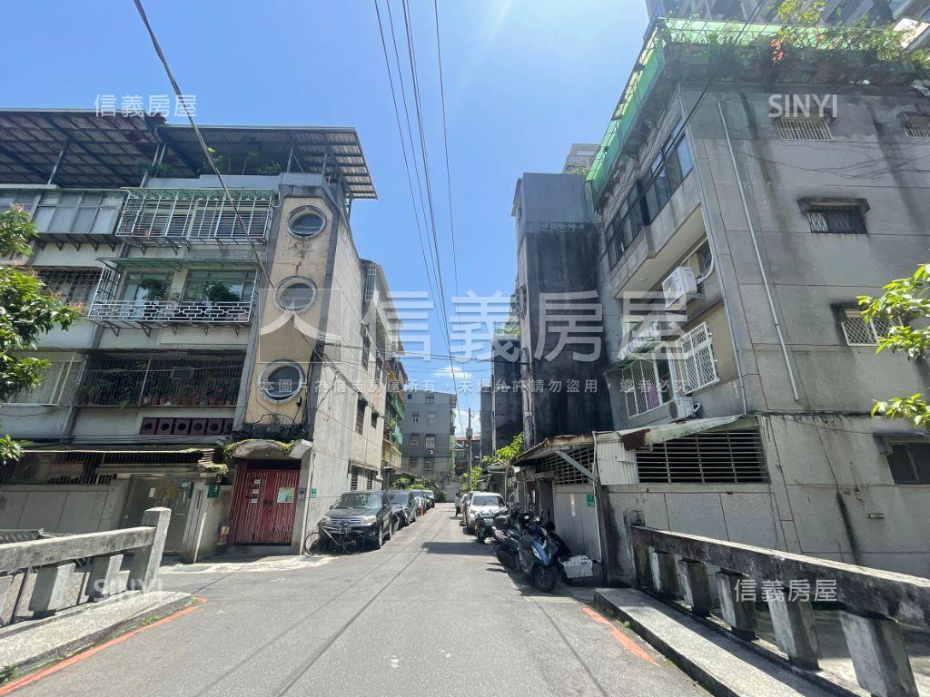 三民路國泰美宅房屋室內格局與周邊環境