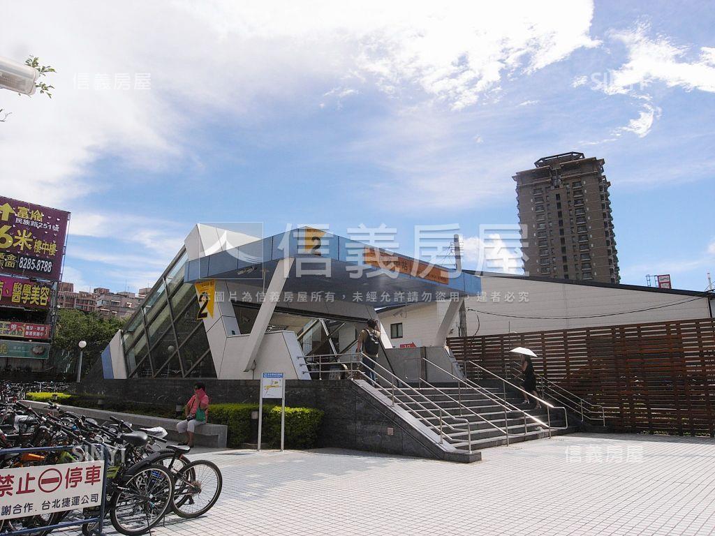 近捷運大空間店辦收租寶房屋室內格局與周邊環境