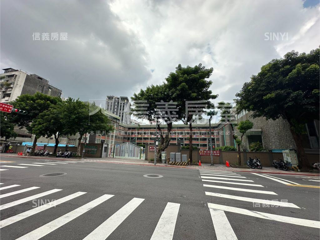 古亭捷運面寬金店房屋室內格局與周邊環境