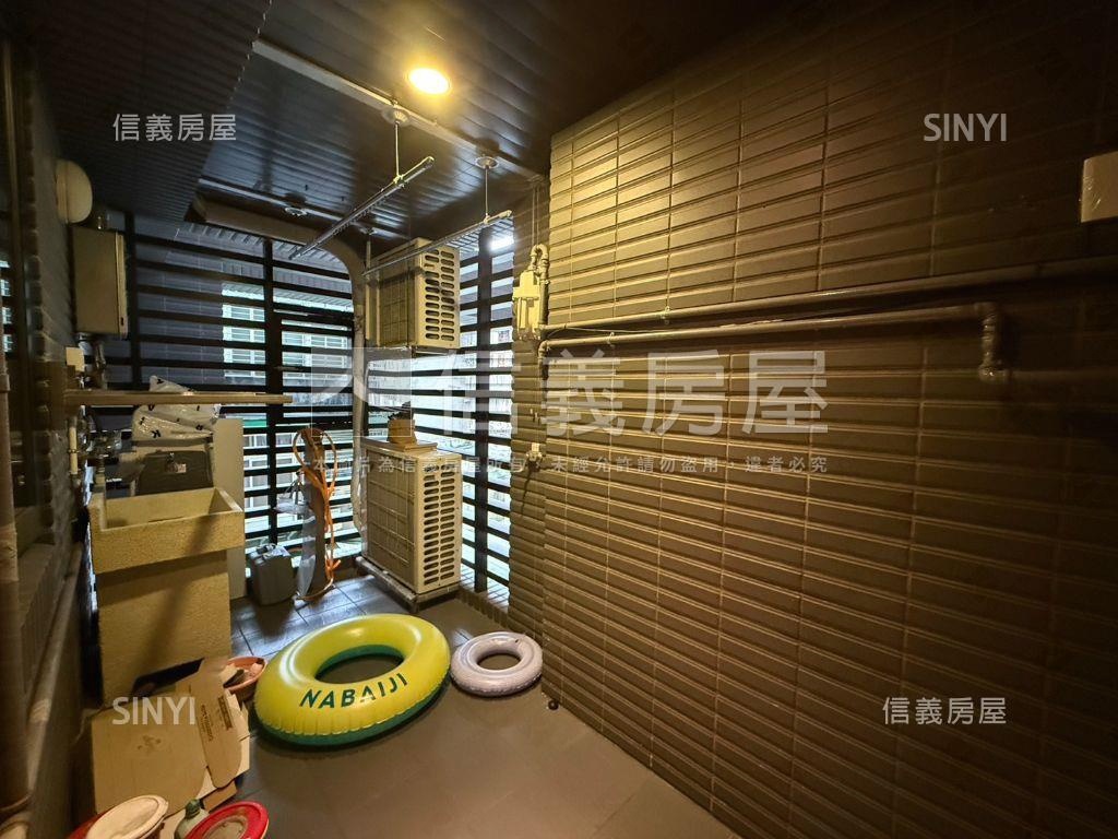 鄉林左岸質感三房車位房屋室內格局與周邊環境