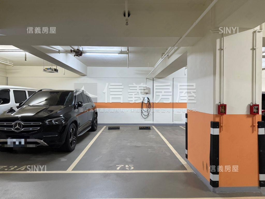 鄉林左岸質感三房車位房屋室內格局與周邊環境