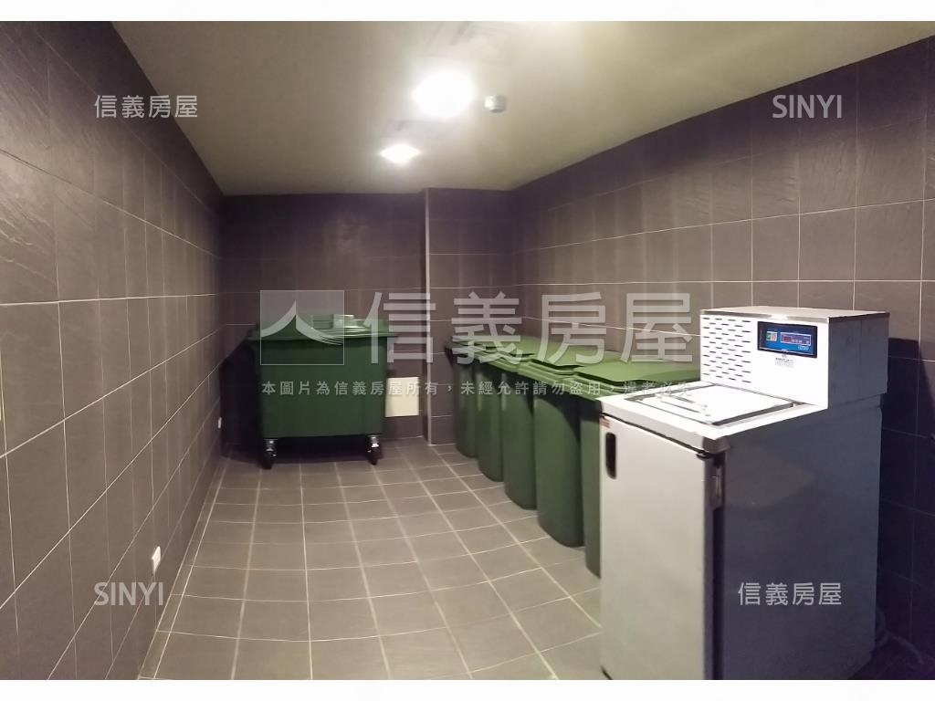 鄉林左岸質感三房車位房屋室內格局與周邊環境