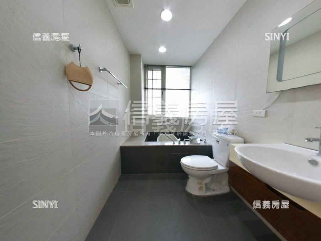 民生獨戶華廈綠蔭明亮房屋室內格局與周邊環境