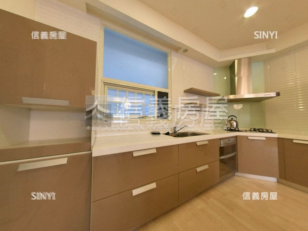 民生獨戶華廈綠蔭明亮房屋室內格局與周邊環境