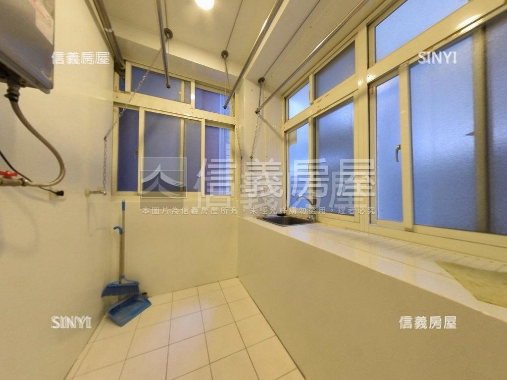 民生獨戶華廈綠蔭明亮房屋室內格局與周邊環境