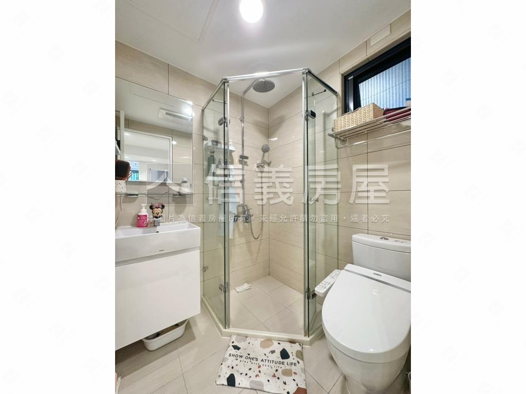 富連陽明樹景２房附車位房屋室內格局與周邊環境