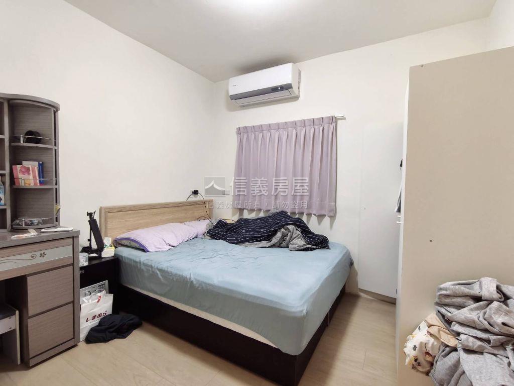 介壽路翻修透天方便停車房屋室內格局與周邊環境