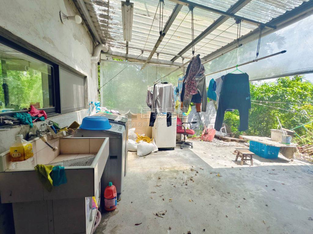 介壽路翻修透天方便停車房屋室內格局與周邊環境