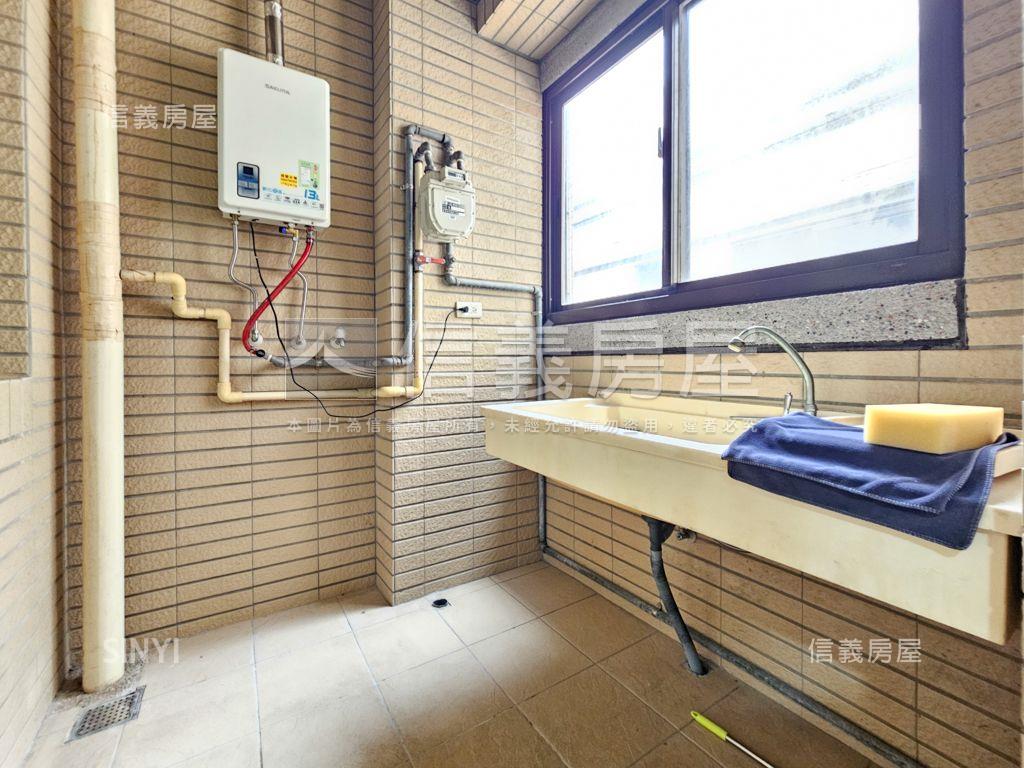 俯瞰宜誠耀●２房車位宅房屋室內格局與周邊環境