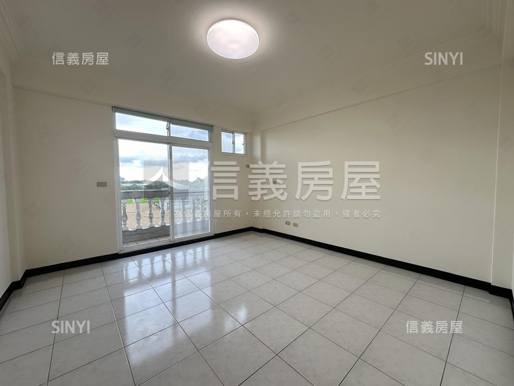 近東安國中精美透天房屋室內格局與周邊環境