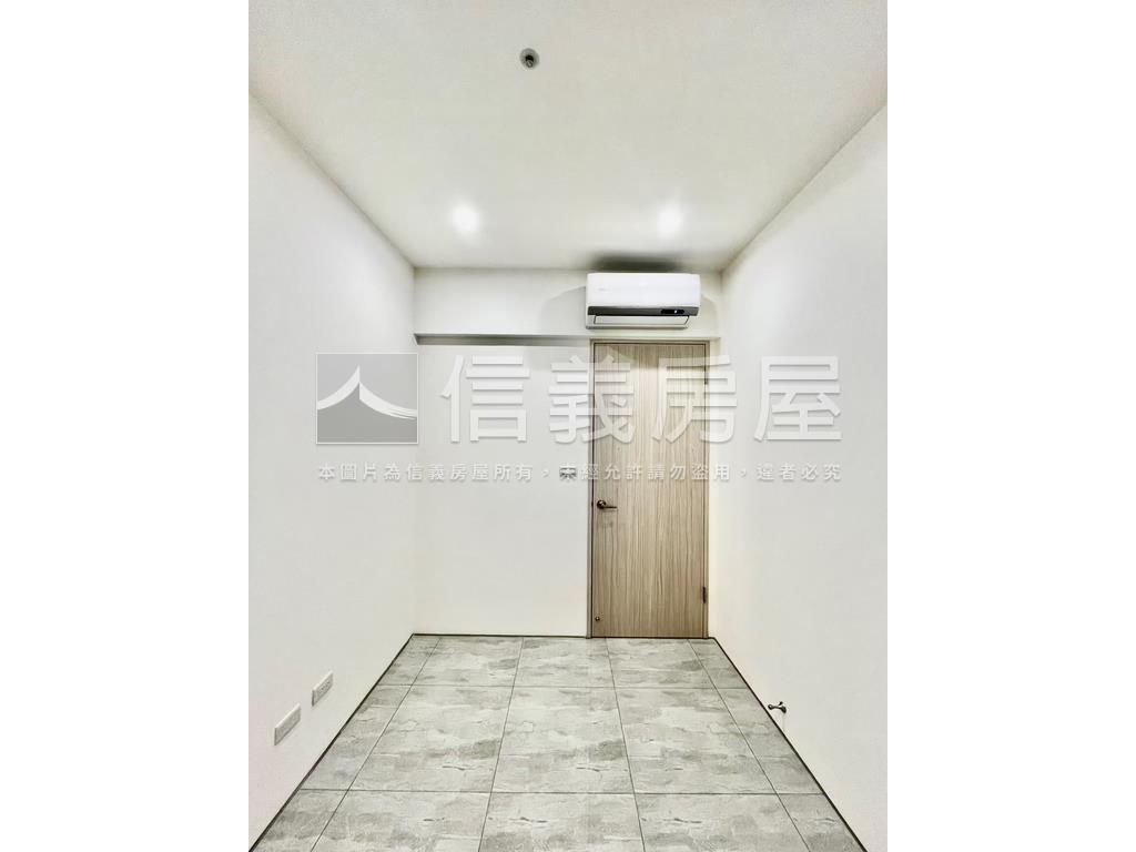 德友秀川高樓層三房車房屋室內格局與周邊環境