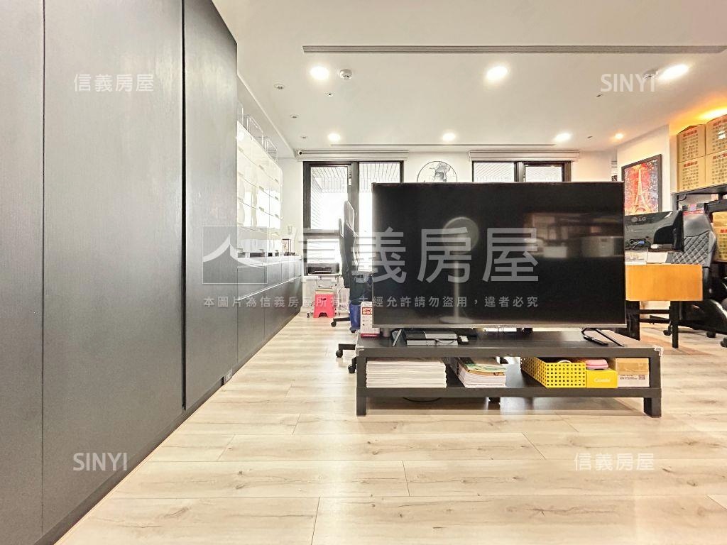 七期博克萊邊間三房平車房屋室內格局與周邊環境