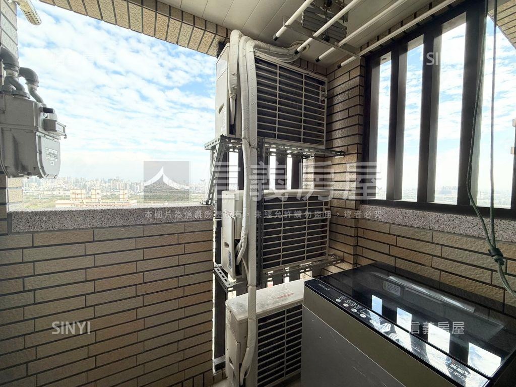 南屯美裝潢邊間兩房平車房屋室內格局與周邊環境