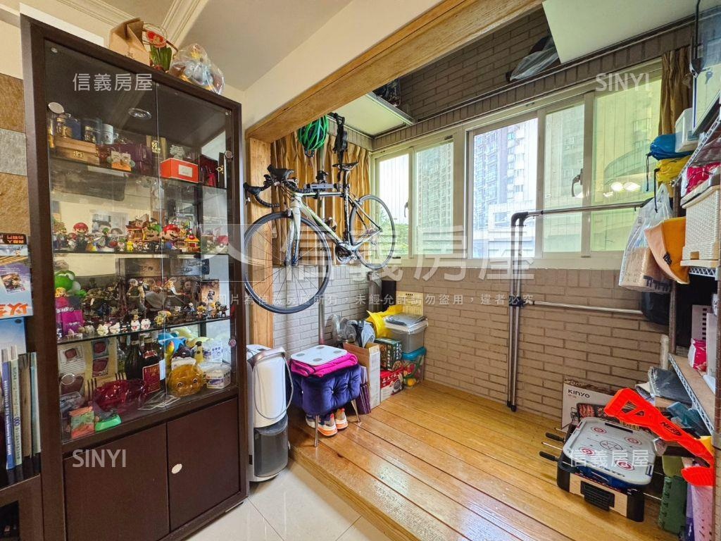 主推⭐稀有晶鑽兩房美屋⭐房屋室內格局與周邊環境