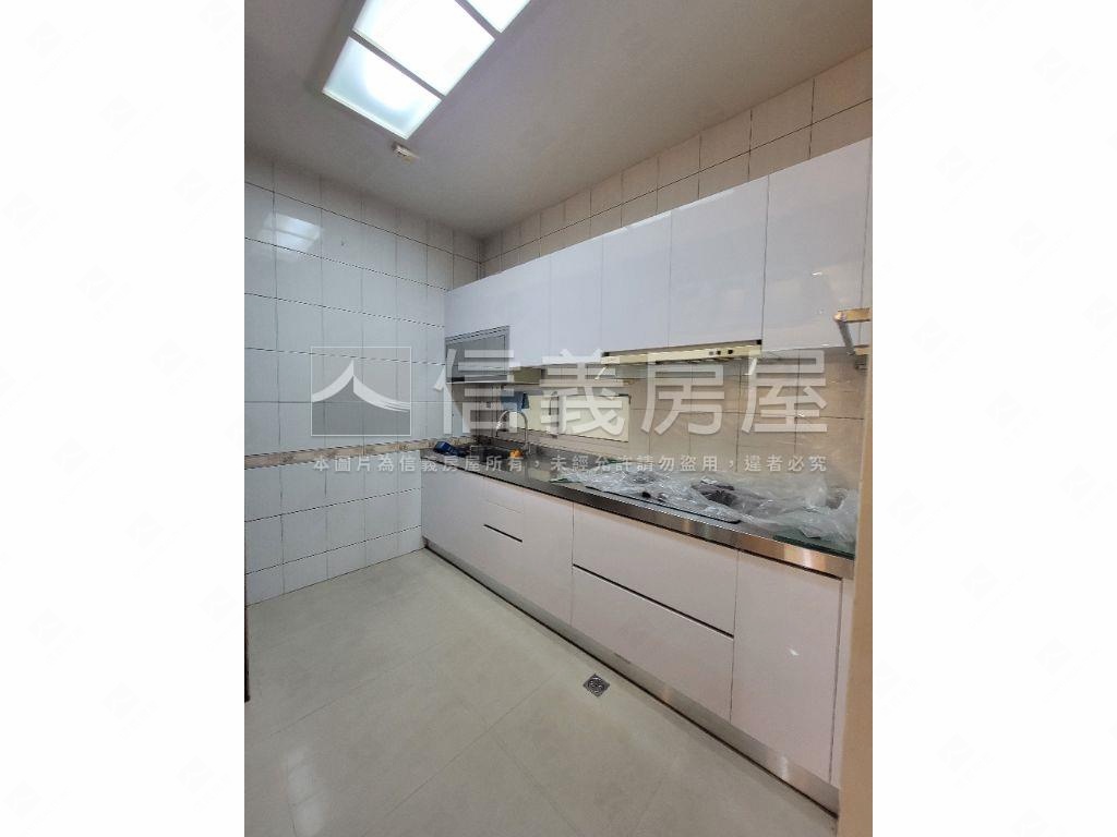 桃園後站透天別墅房屋室內格局與周邊環境