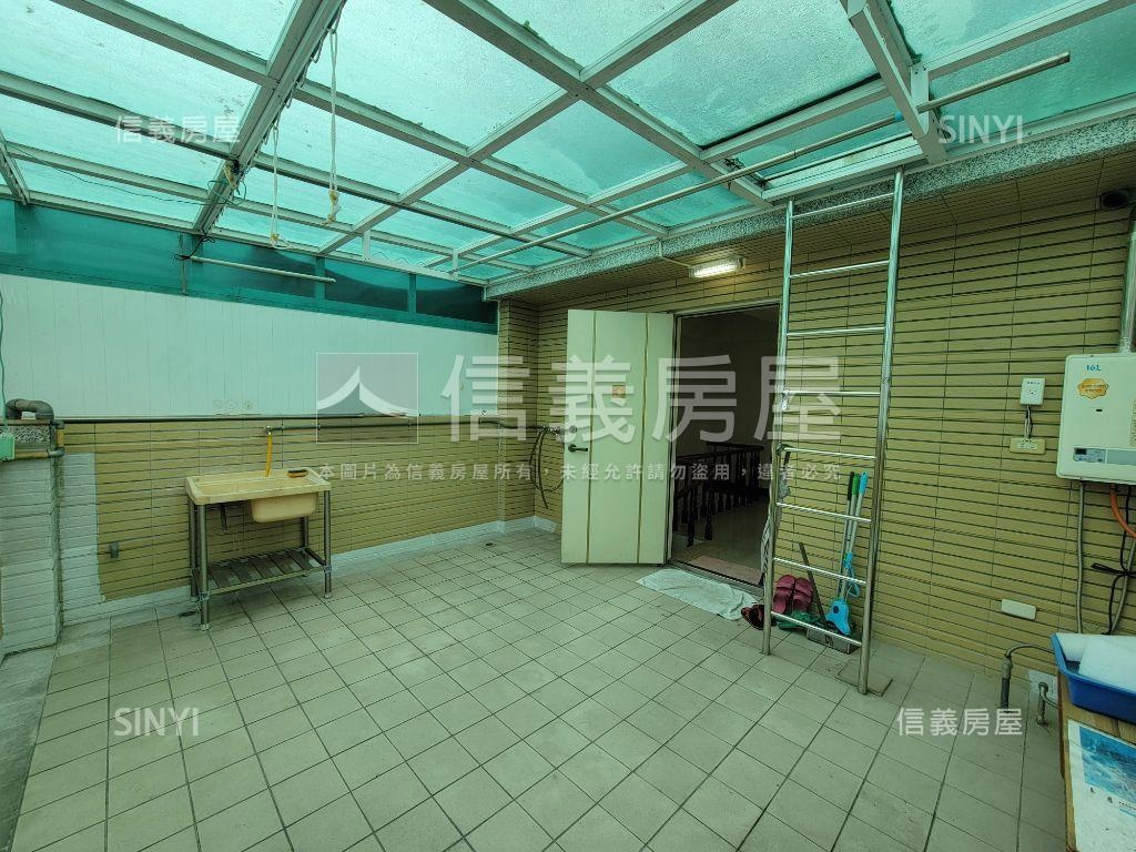 桃園後站透天別墅房屋室內格局與周邊環境