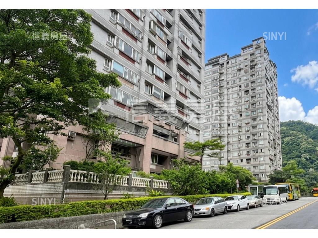 【璀璨景觀】電梯兩房房屋室內格局與周邊環境