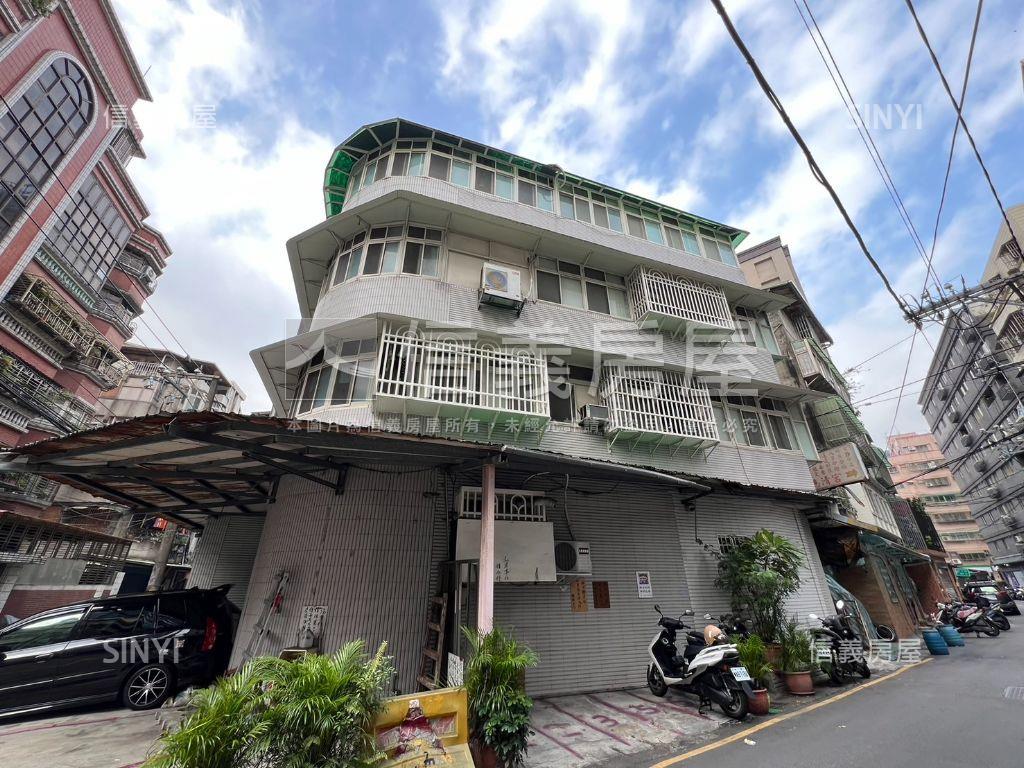 角地大土持收租透天房屋室內格局與周邊環境