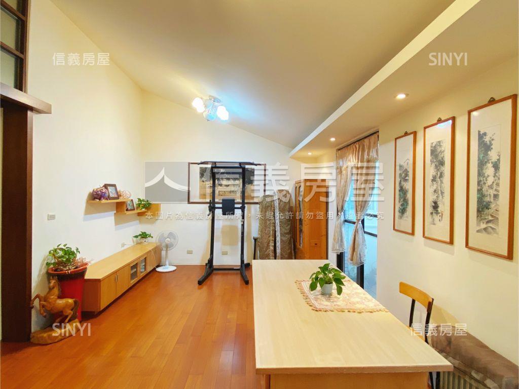 陽明山莊｜庭院停車別墅房屋室內格局與周邊環境
