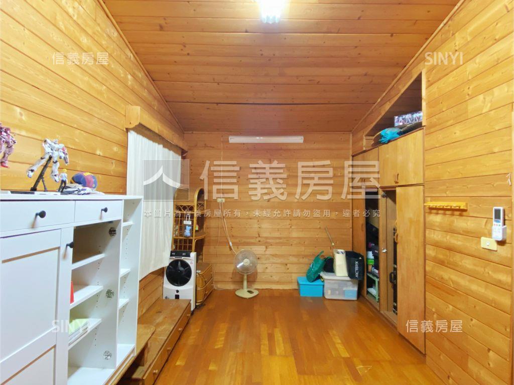 陽明山莊｜庭院停車別墅房屋室內格局與周邊環境