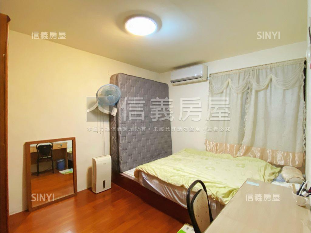 陽明山莊｜庭院停車別墅房屋室內格局與周邊環境
