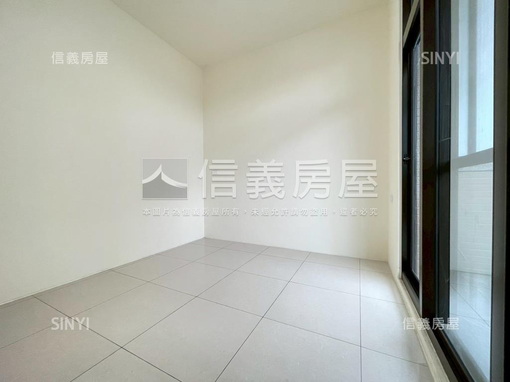 金馬路大面寬透天房屋室內格局與周邊環境