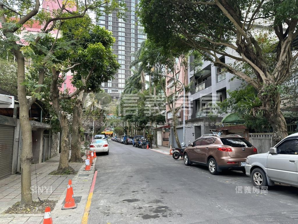 小碧潭德孚曉碧兩房房屋室內格局與周邊環境