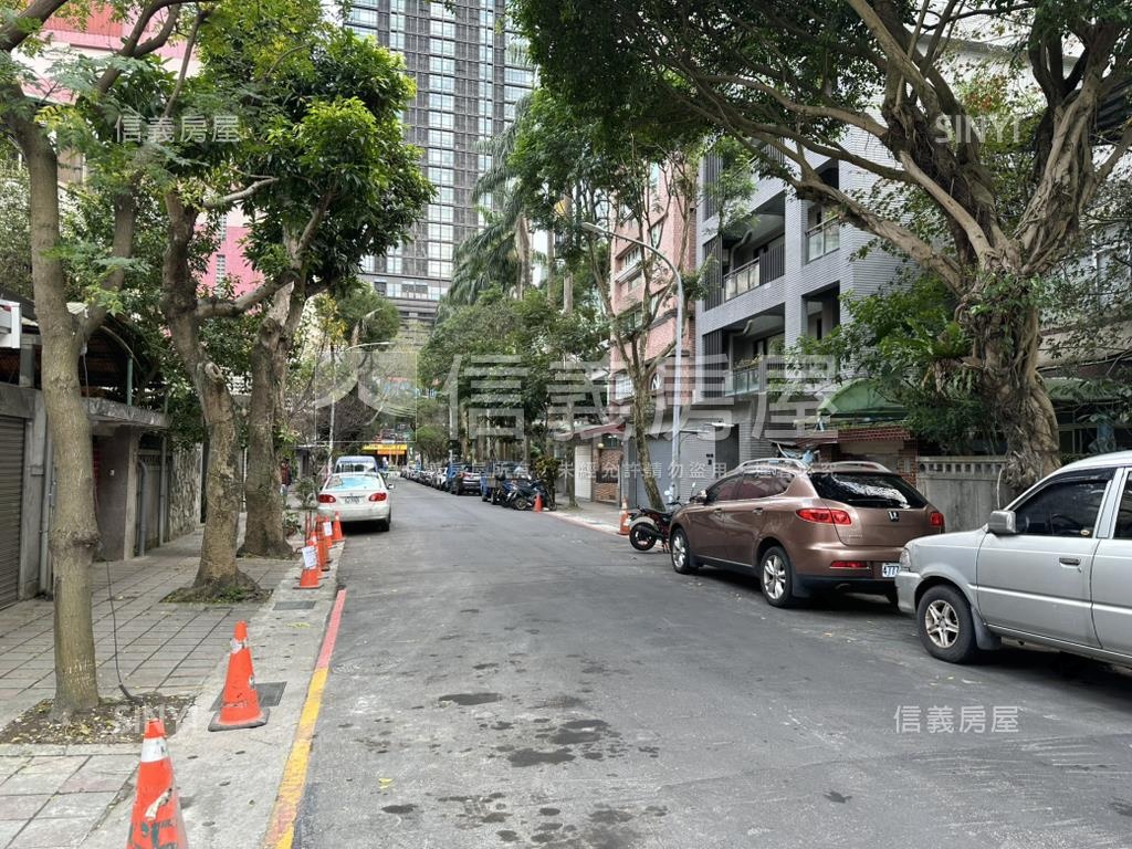 小碧潭德孚曉碧兩房房屋室內格局與周邊環境