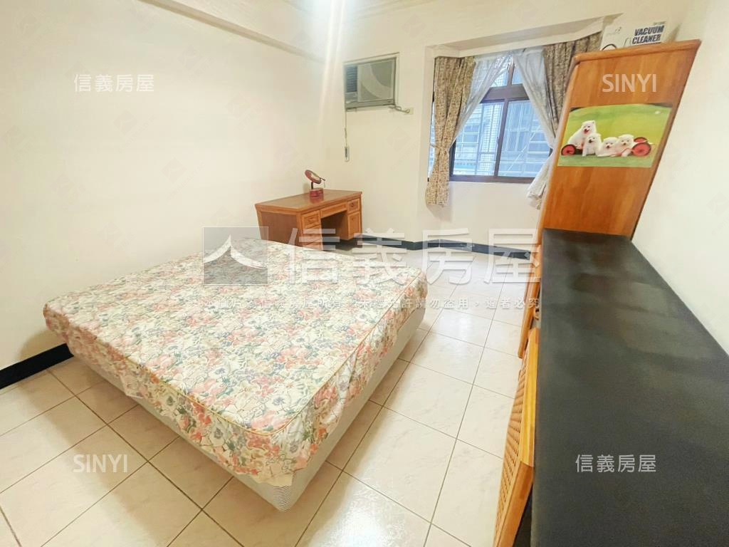 甲山林羅浮宮電梯大戶房屋室內格局與周邊環境