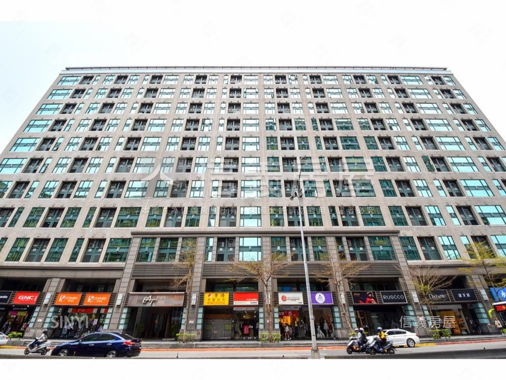 ＥＡＴ時尚館首選約看方便房屋室內格局與周邊環境