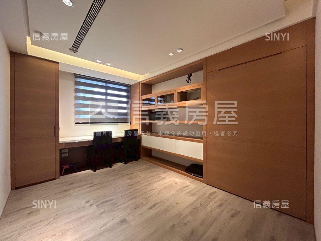 精銳米蘭裝潢雙車預約看屋房屋室內格局與周邊環境
