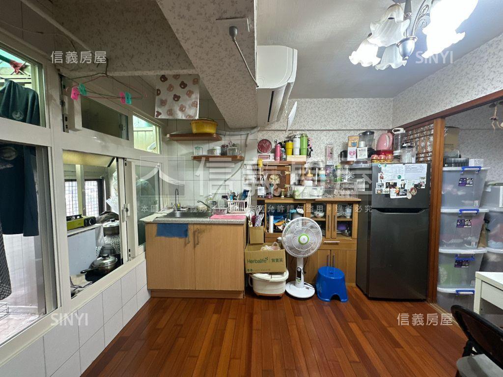 東區靜巷電梯套房房屋室內格局與周邊環境