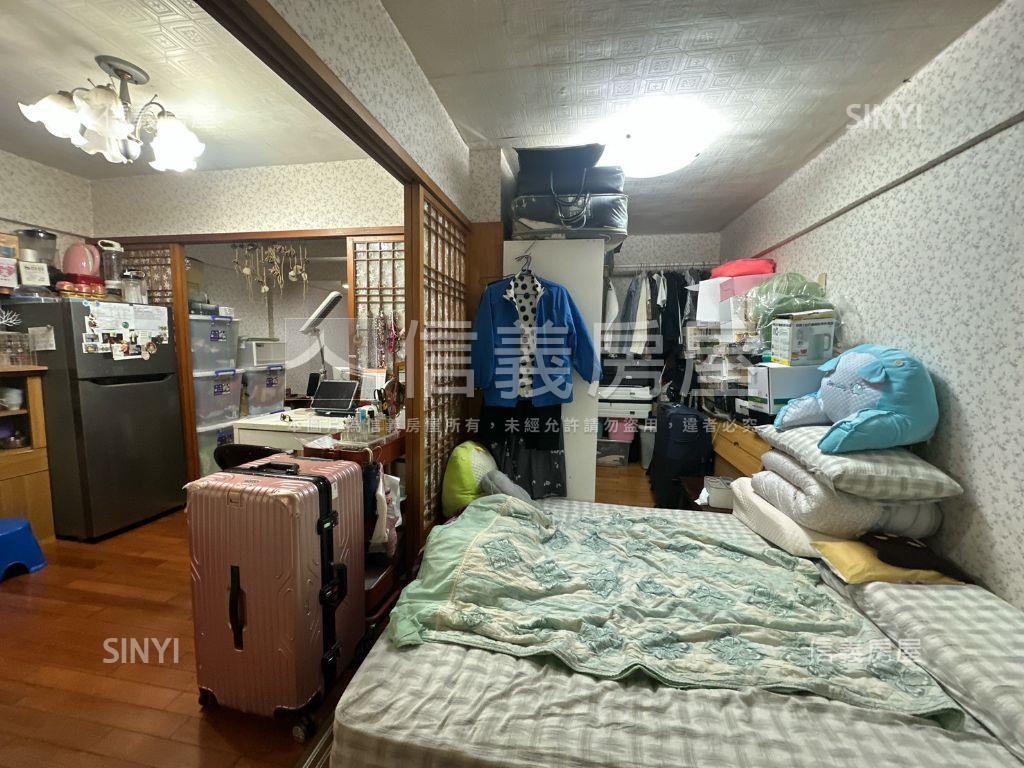 東區靜巷電梯套房房屋室內格局與周邊環境