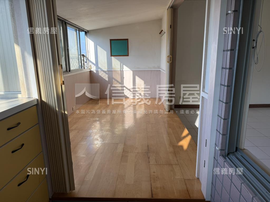 【專任】稀有城龍套房房屋室內格局與周邊環境