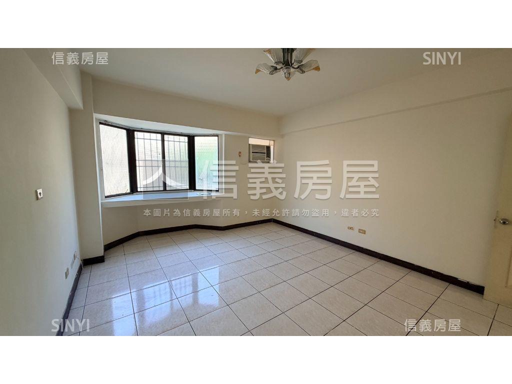 向陽邨電梯三房有車位房屋室內格局與周邊環境