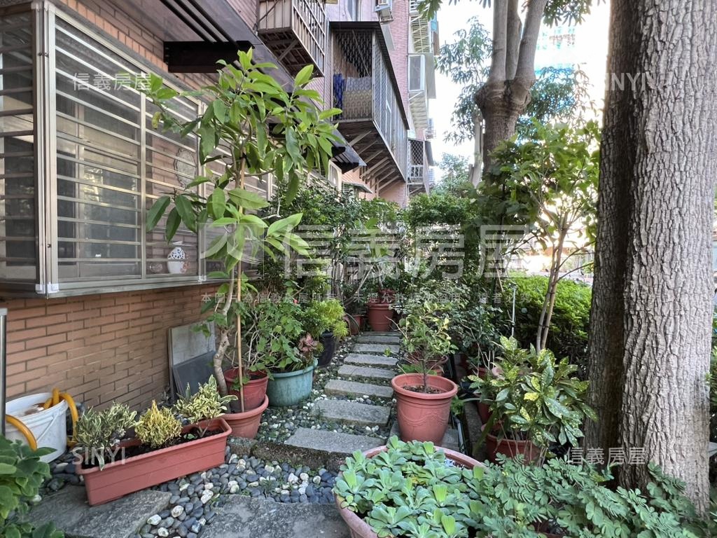 三民新城漂亮３房花園落成房屋室內格局與周邊環境