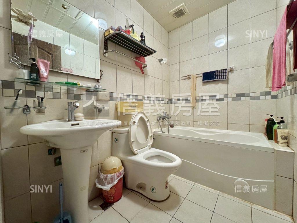 智慧家優質三房雙車位房屋室內格局與周邊環境