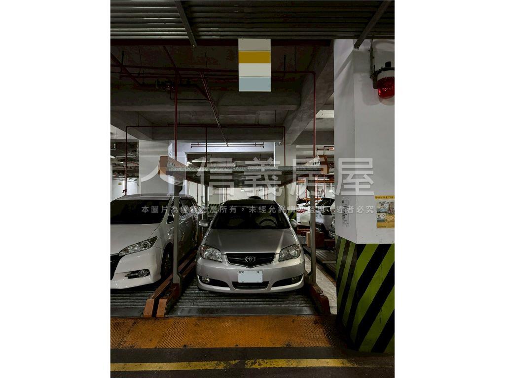 智慧家優質三房雙車位房屋室內格局與周邊環境