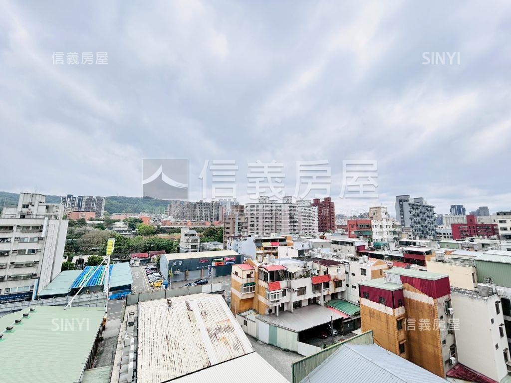 智慧家優質三房雙車位房屋室內格局與周邊環境