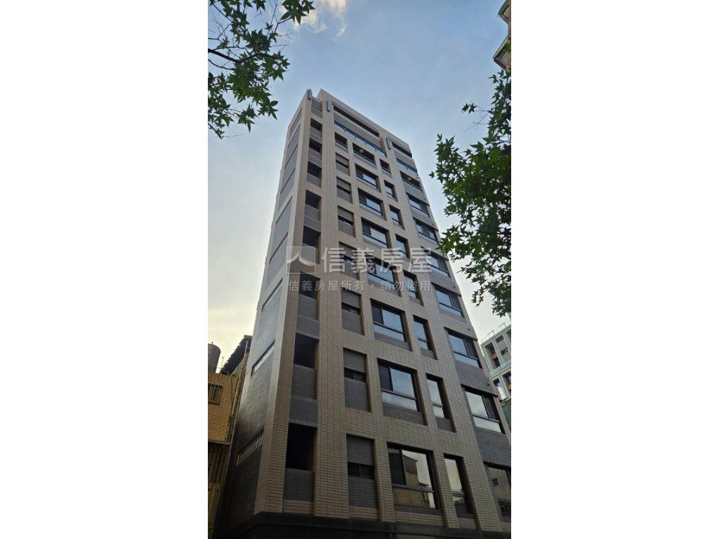 中山逸品～４樓房屋室內格局與周邊環境